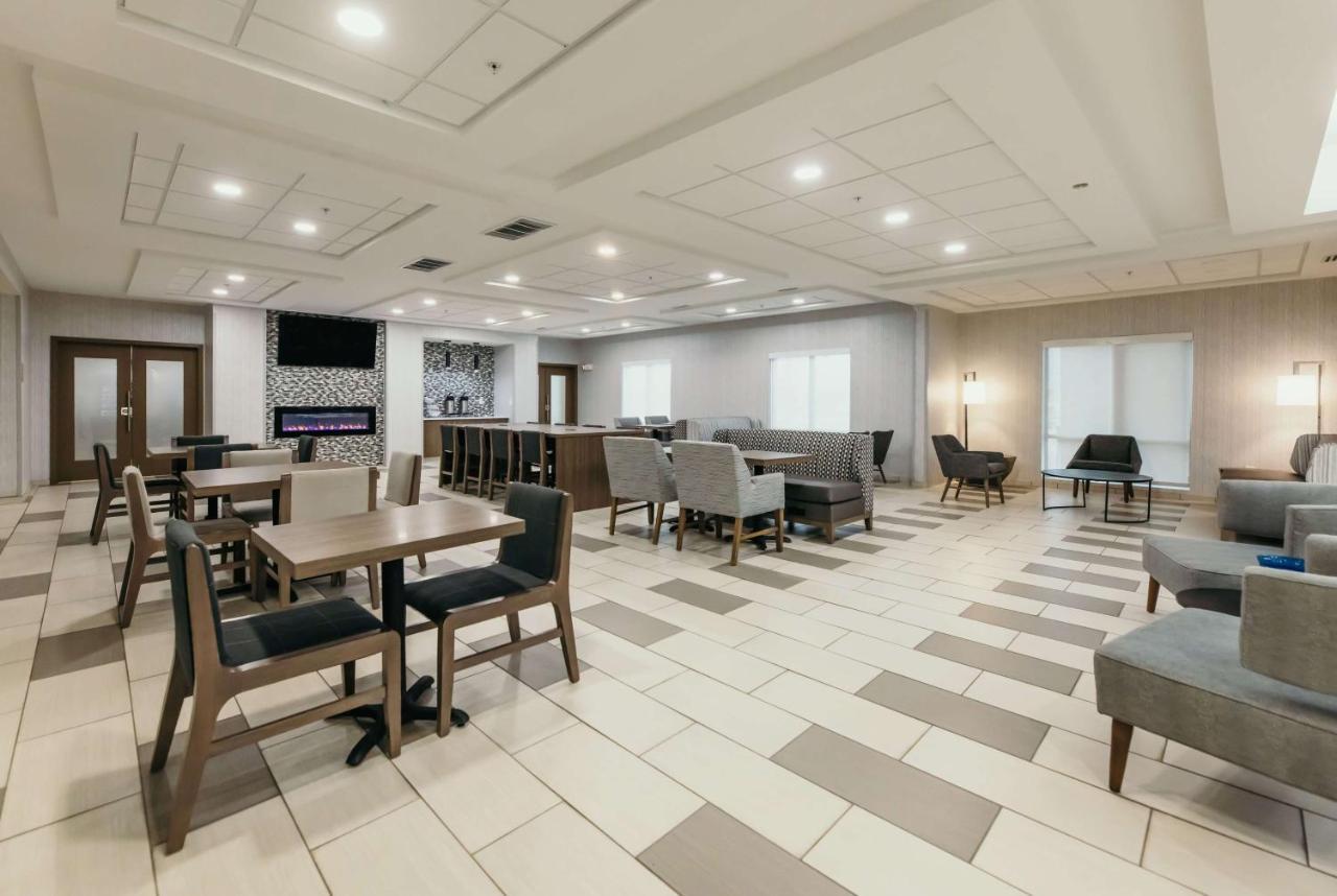 La Quinta Inn & Suites By Wyndham Ankeny Ia - Des Moines Ia Dış mekan fotoğraf