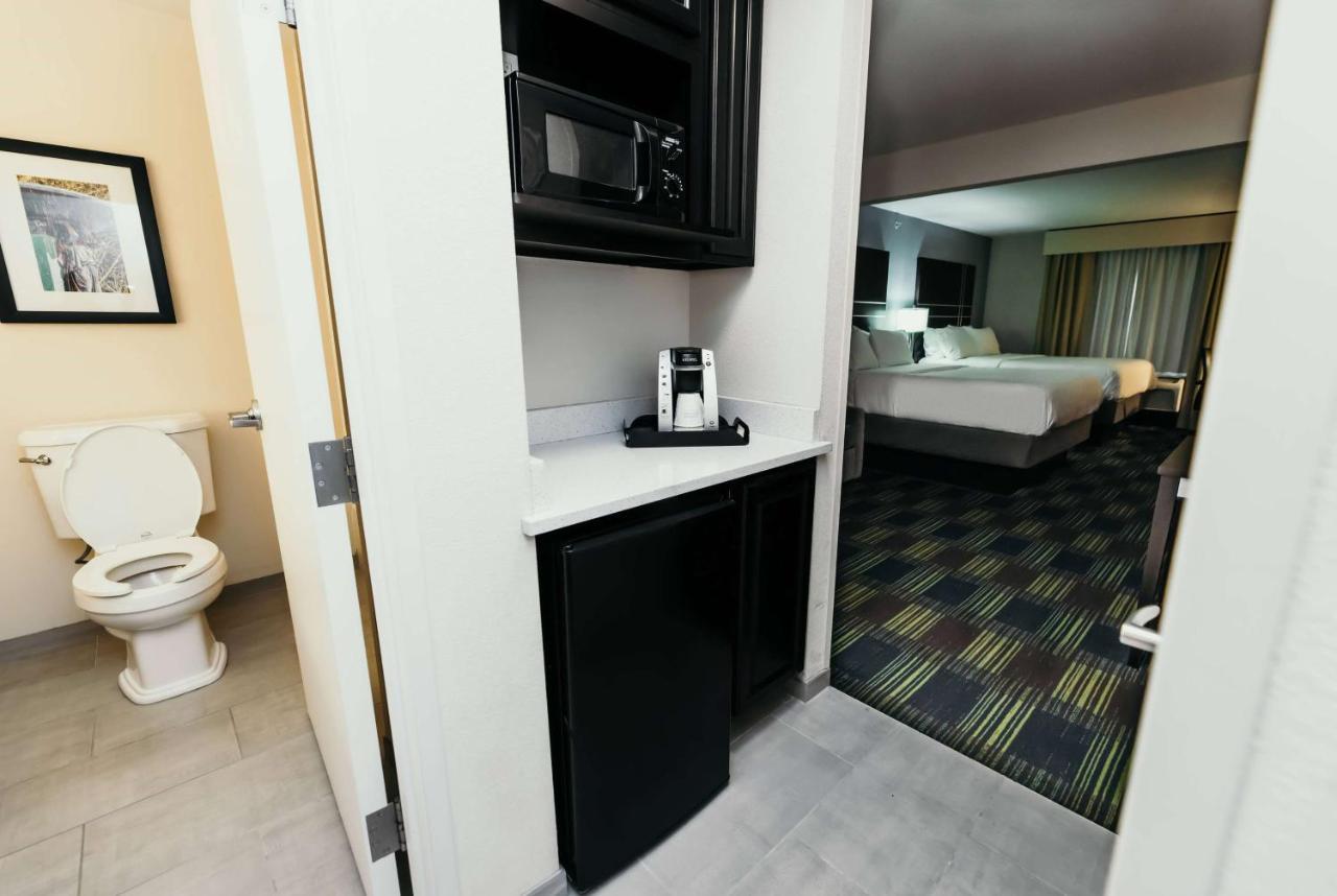 La Quinta Inn & Suites By Wyndham Ankeny Ia - Des Moines Ia Dış mekan fotoğraf